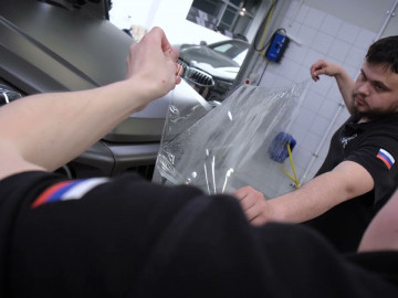 Porsche Cayenne GTS бронирование лобового стекла